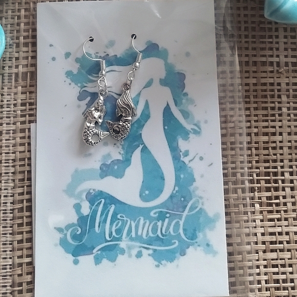 New in package Mermaid Earrings - Picture 4 of 5